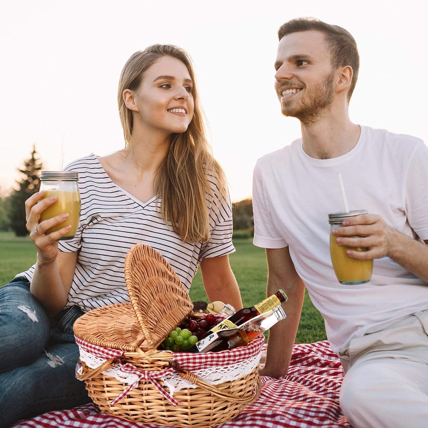 Picnic Basket with Blankets and Bamboo Plates Picnic Supplies Set Basket with Lid and Handle Wicker Picnic Basket Sturdy Woven Body with Washable Lining for Camping(Red)