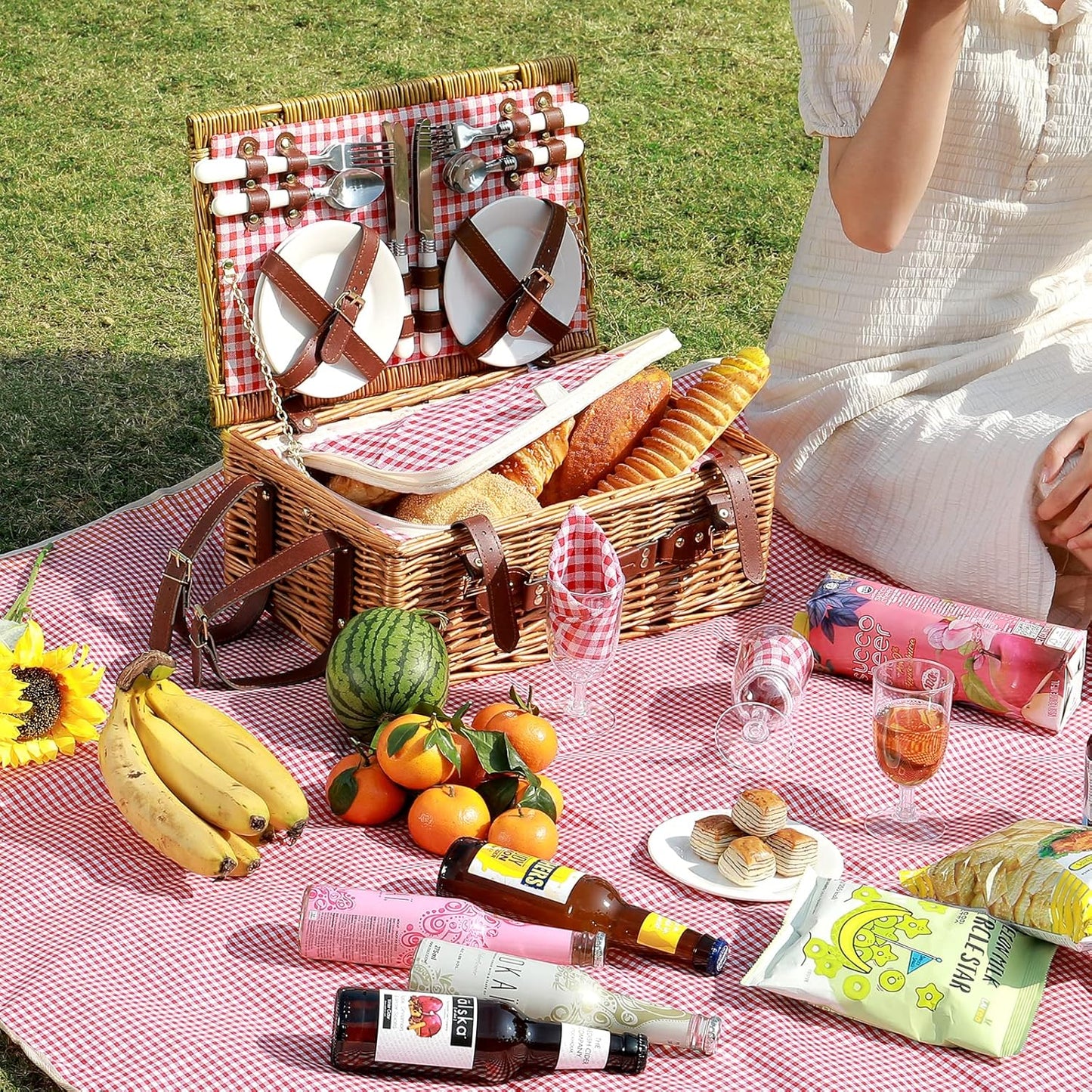 Picnic Basket for 4 Persons with Waterproof Picnic Blanket and Insulated Cooler, Large Wicker Picnic Basket for Camping, Outdoors, Valentine's Day, Christmas, Birthday, Wedding Gift